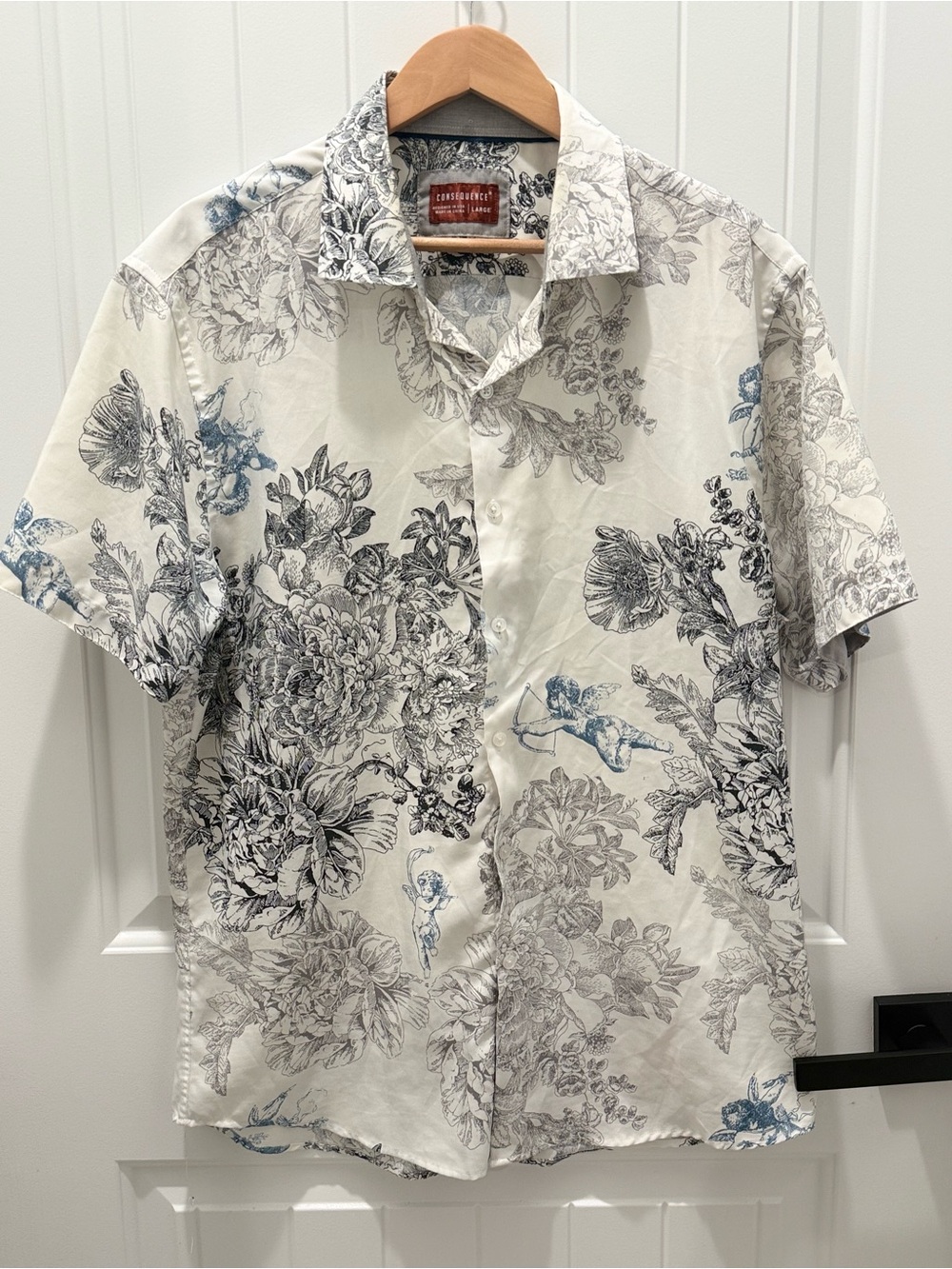 CONSEQUENCE White Short-Sleeve Floral Button-Down Shirt with Blue Accents